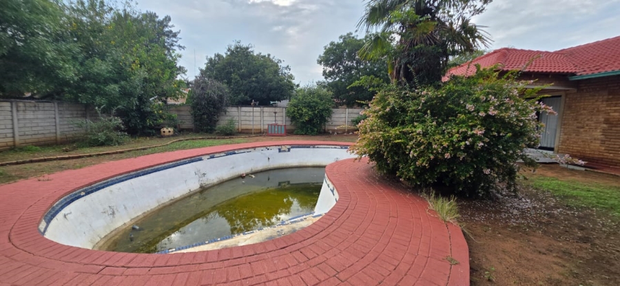 3 Bedroom Property for Sale in La Hoff North West